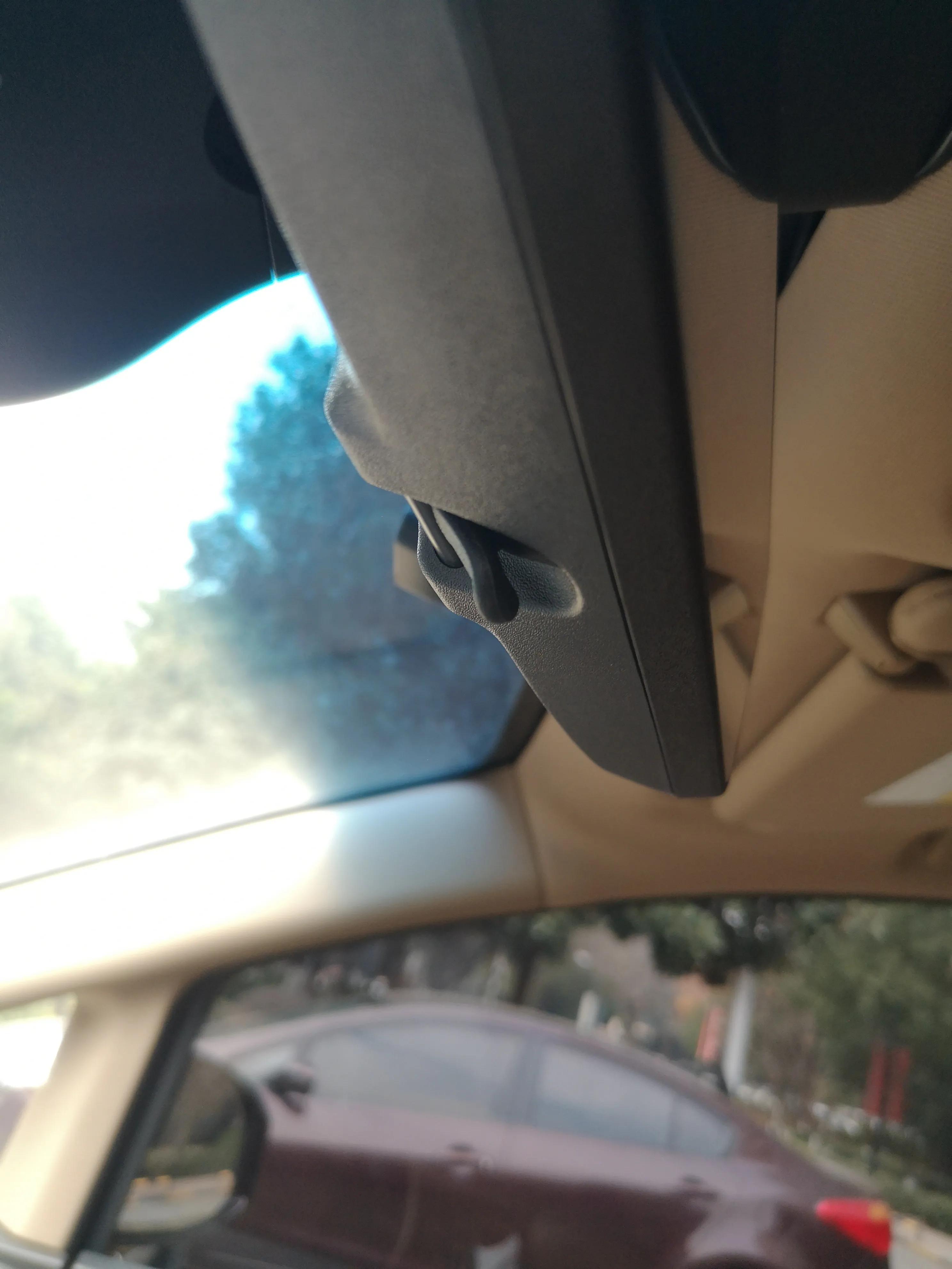 新款别克gl8内饰镜如何调节成视频模式