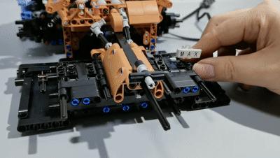 宇星模王13056拼装全过程,宇星模王积木开箱拼装过程