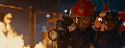 全程硬核灾难片,一部让人大呼过瘾的灾难片