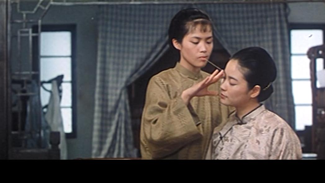 25年老电影揭露封建悲惨命运,老电影讲述旧社会女人的悲惨