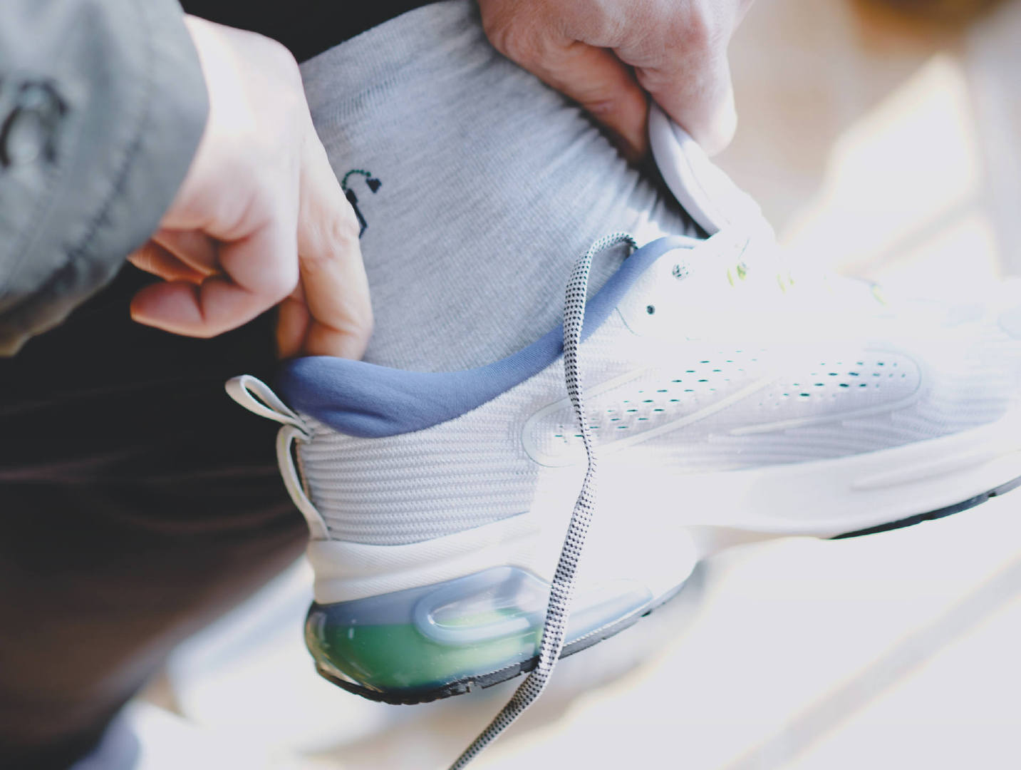 安踏咕咚联名怎么样,咕咚关联跑鞋