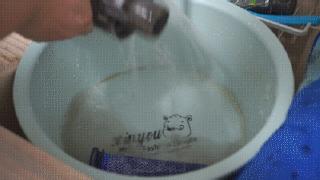 家狗身上痒有脱毛现象怎么办,狗到夏天脱毛特别严重