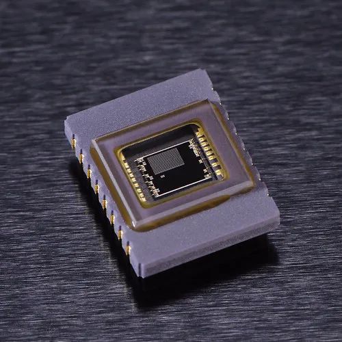 尼康单反型号排列顺序,聊一聊国产相机