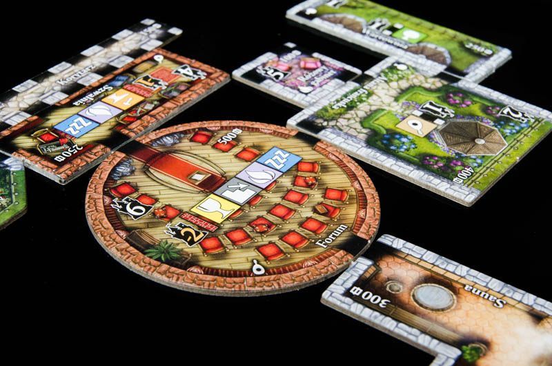 疯子在左，国王在右，城堡在中央——《疯王城堡》