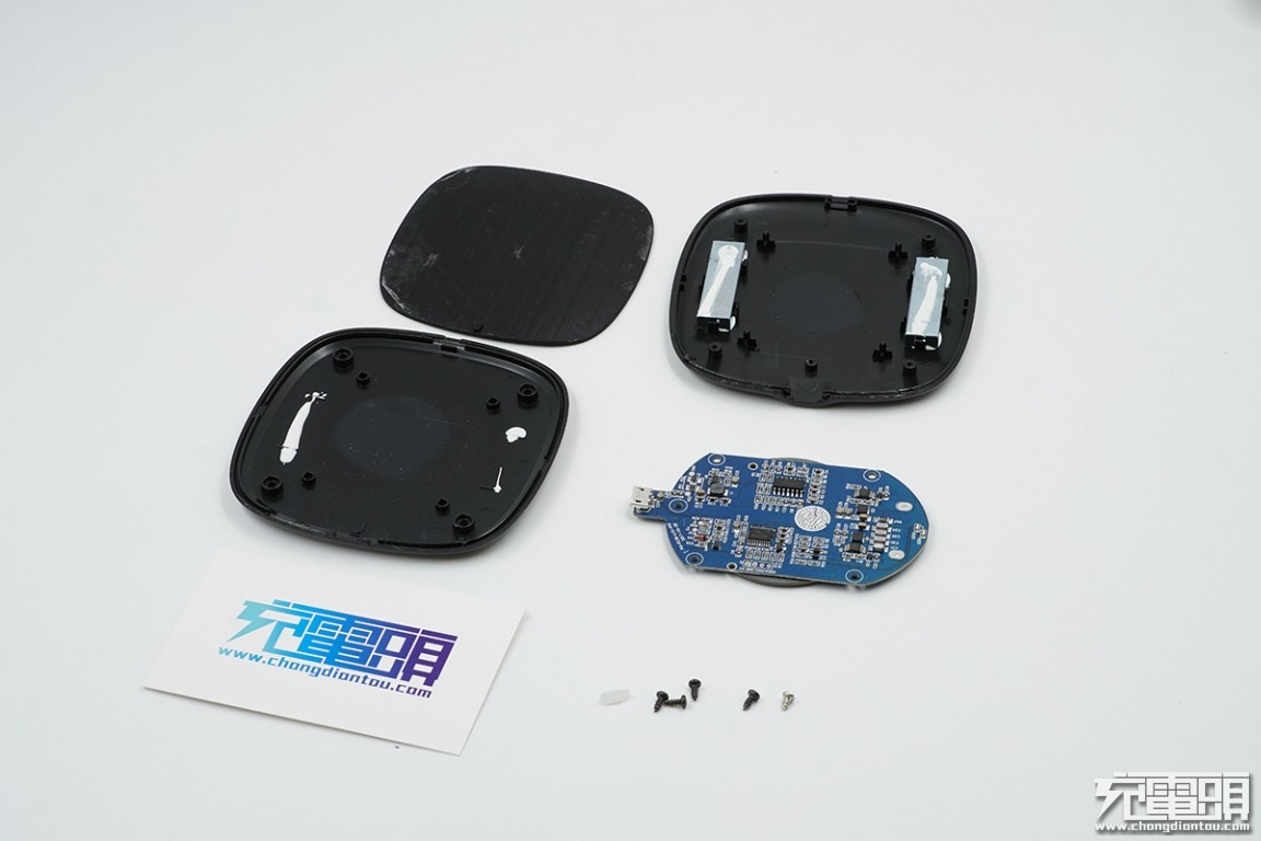 飞利浦到底有没有插排,飞利浦无线车充测评