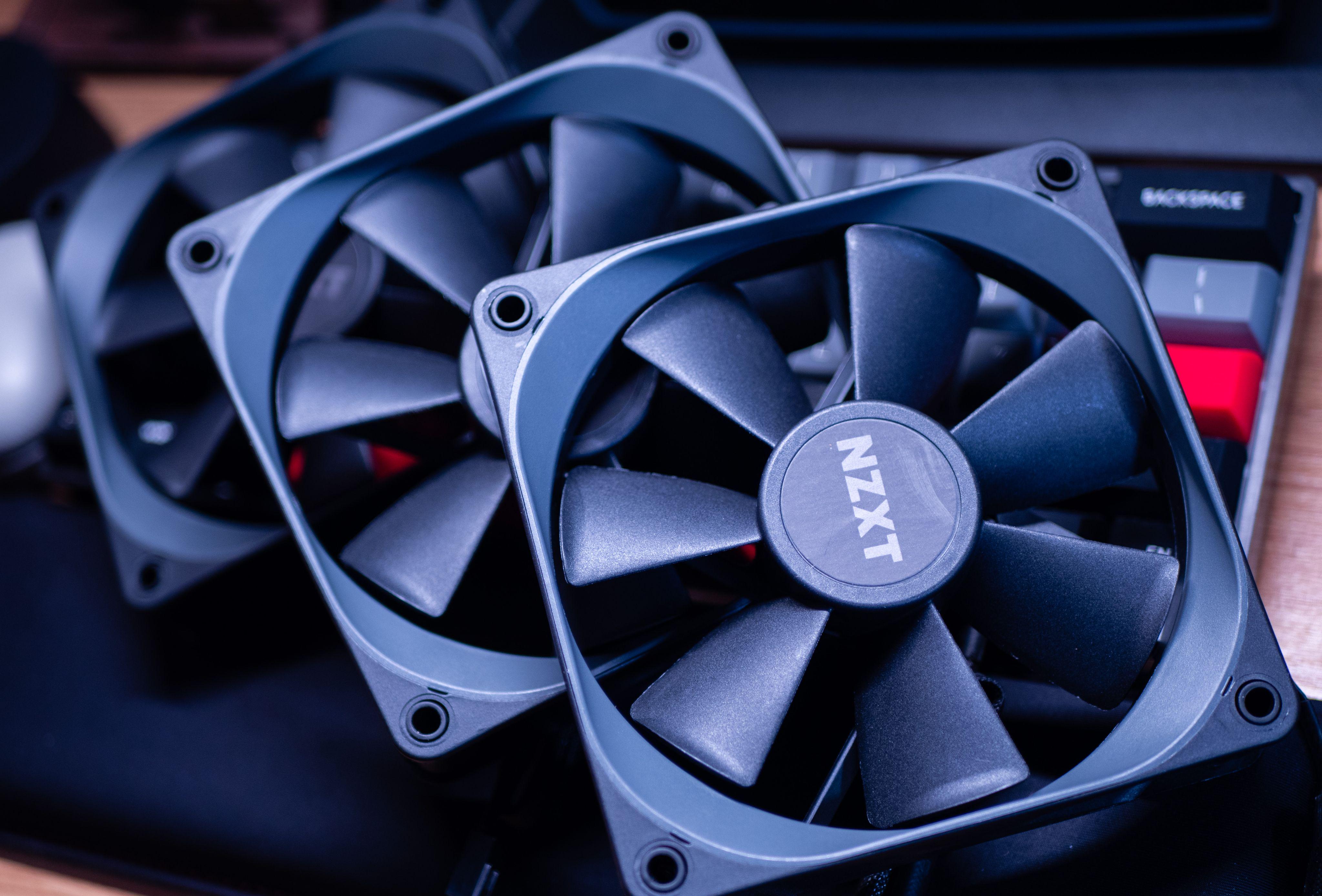 带有屏幕的水冷散热器,一体水冷散热器扫盲