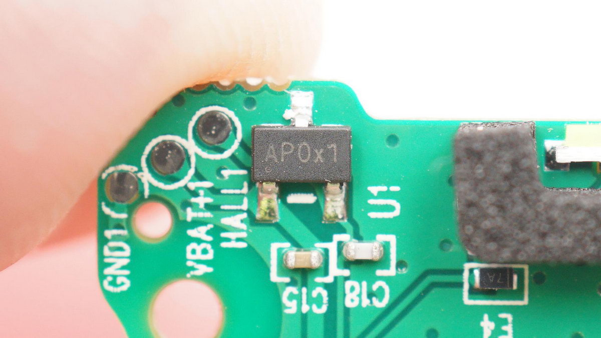 远销非洲的TWS真无线耳机应该注意什么?拆解传音TECNOBuds2看看