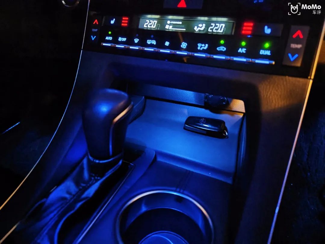 2021款2.5汽油版丰田亚洲龙实测,新款丰田亚洲龙2.0l豪华版试驾