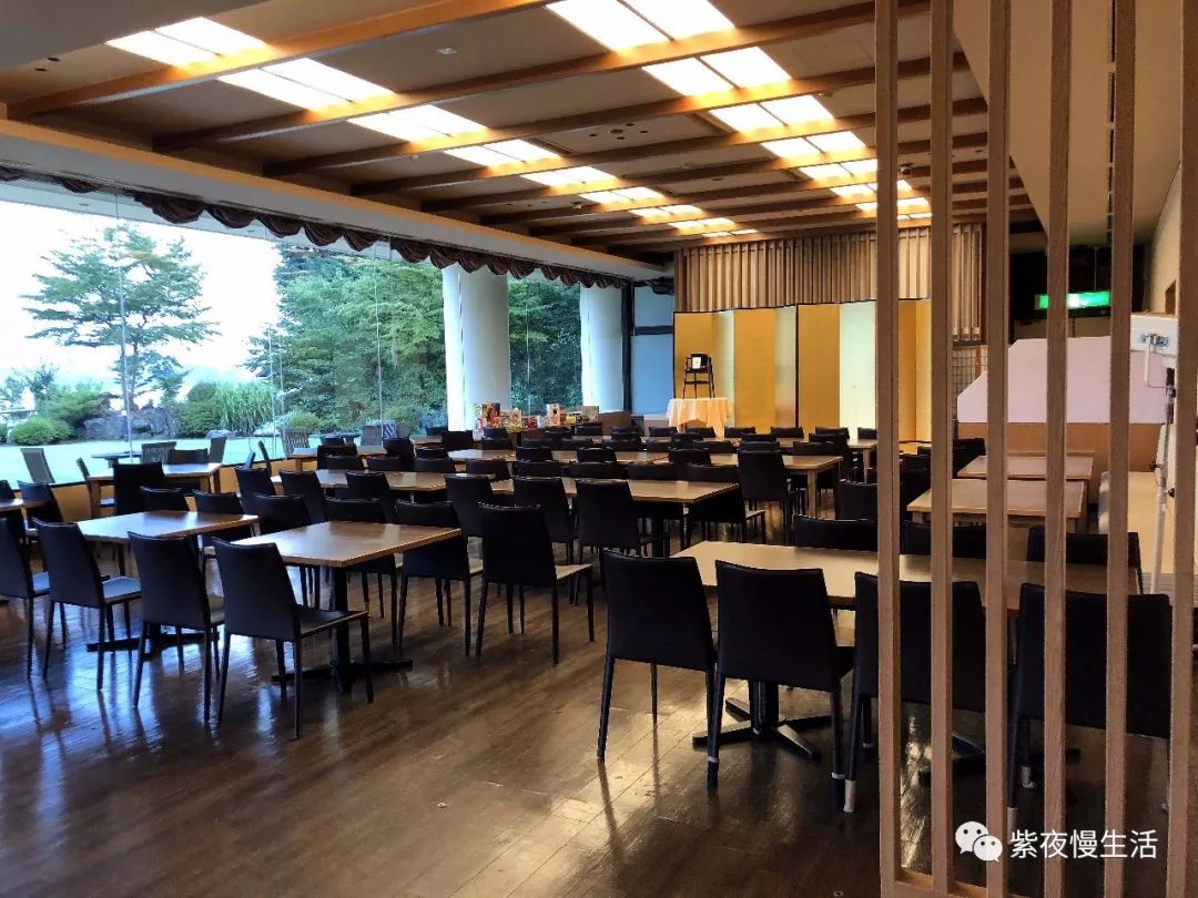 未见富士,幸运依在-秀峰阁湖月