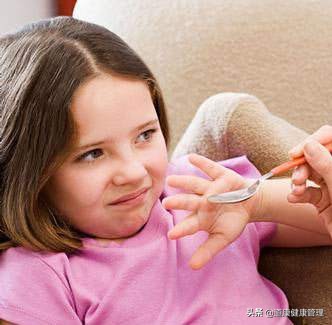 孩子缺钙的十种表现,孩子缺钙怎么办最有效的方法