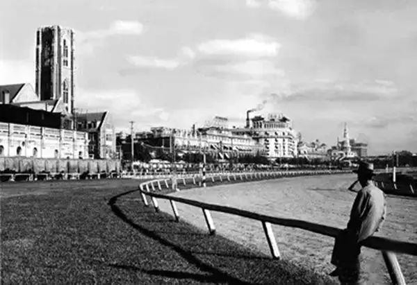 泪崩!1年1张,百年上海,老底子上海人都看哭了!