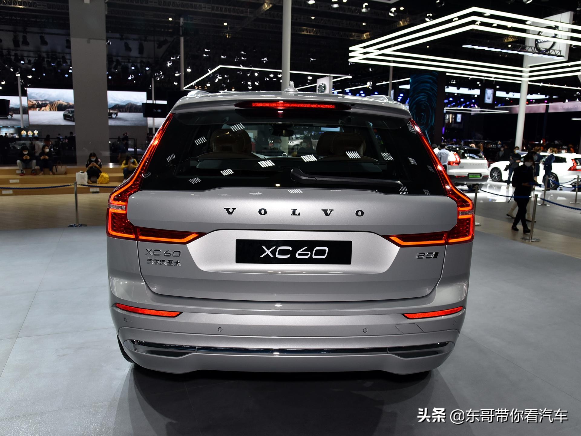 豪华品牌四驱SUV，宽敞舒适又安全，实拍沃尔沃XC60