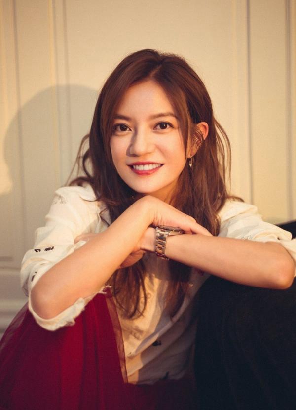 赵薇麻花辫发型,赵薇的各种发型