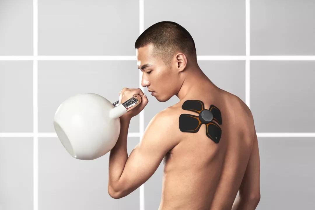 可以装进口袋里的智能按摩贴,按摩贴低频脉冲口袋便携式