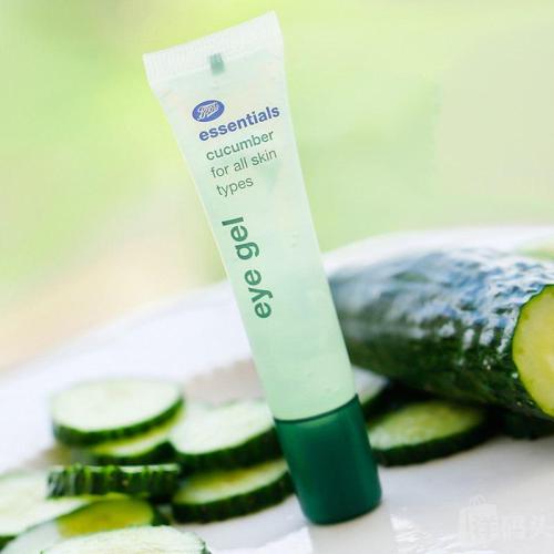 七款亲测“辣眼睛”眼霜深度吐槽，买对不买贵！拒绝踩雷！