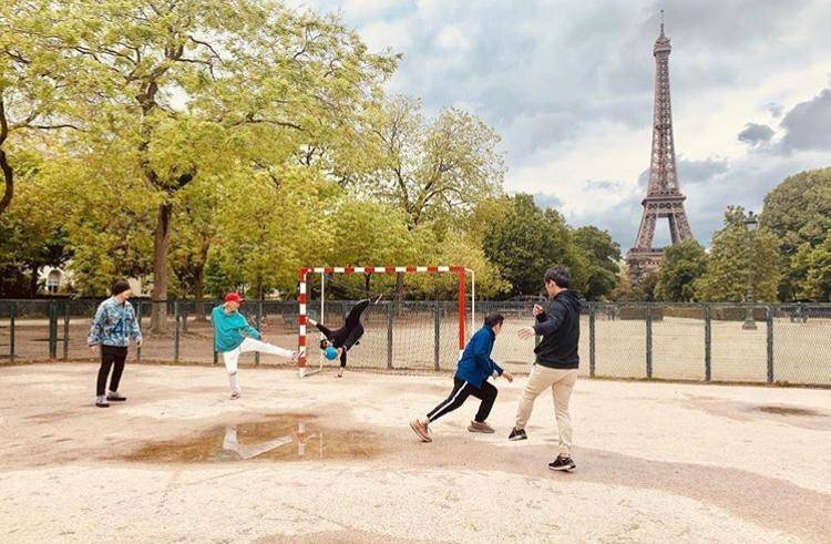 周杰伦打球被吐槽,周杰伦踢足球是什么梗