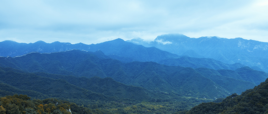 坚持用明德引领风尚,时评传播正能量从我做起