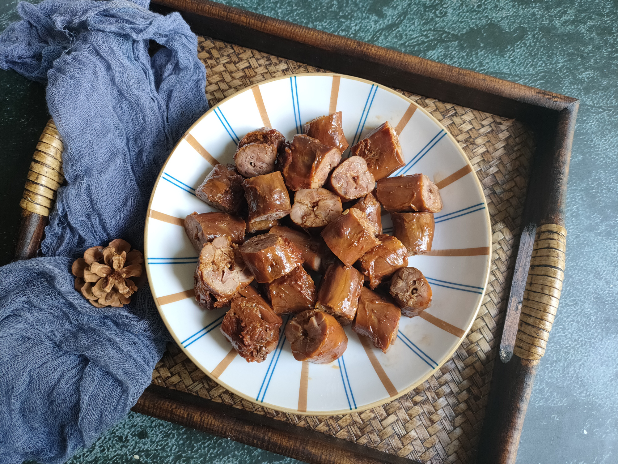 武汉香辣鸭脖最正宗配方,武汉辣鸭脖的正宗做法