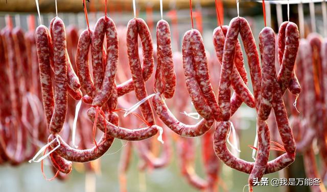 奶奶秘方腌香肠的做法,奶奶亲手制作的香肠