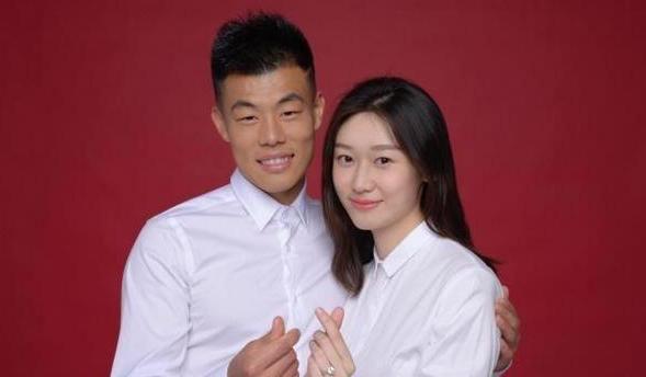 曾拒绝美国国籍回国效力,国足锋霸谭龙:中国人就该保留中国国籍