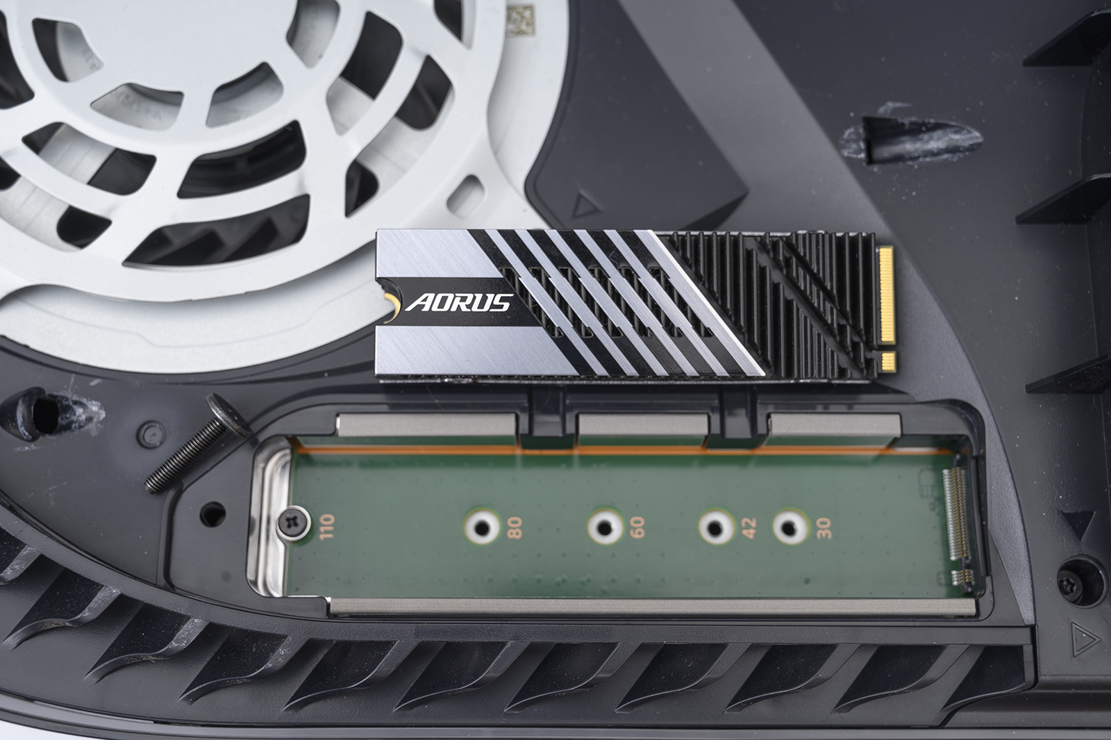 pcie4.0ssd固态硬盘测评,pcie3.04.0固态硬盘选择