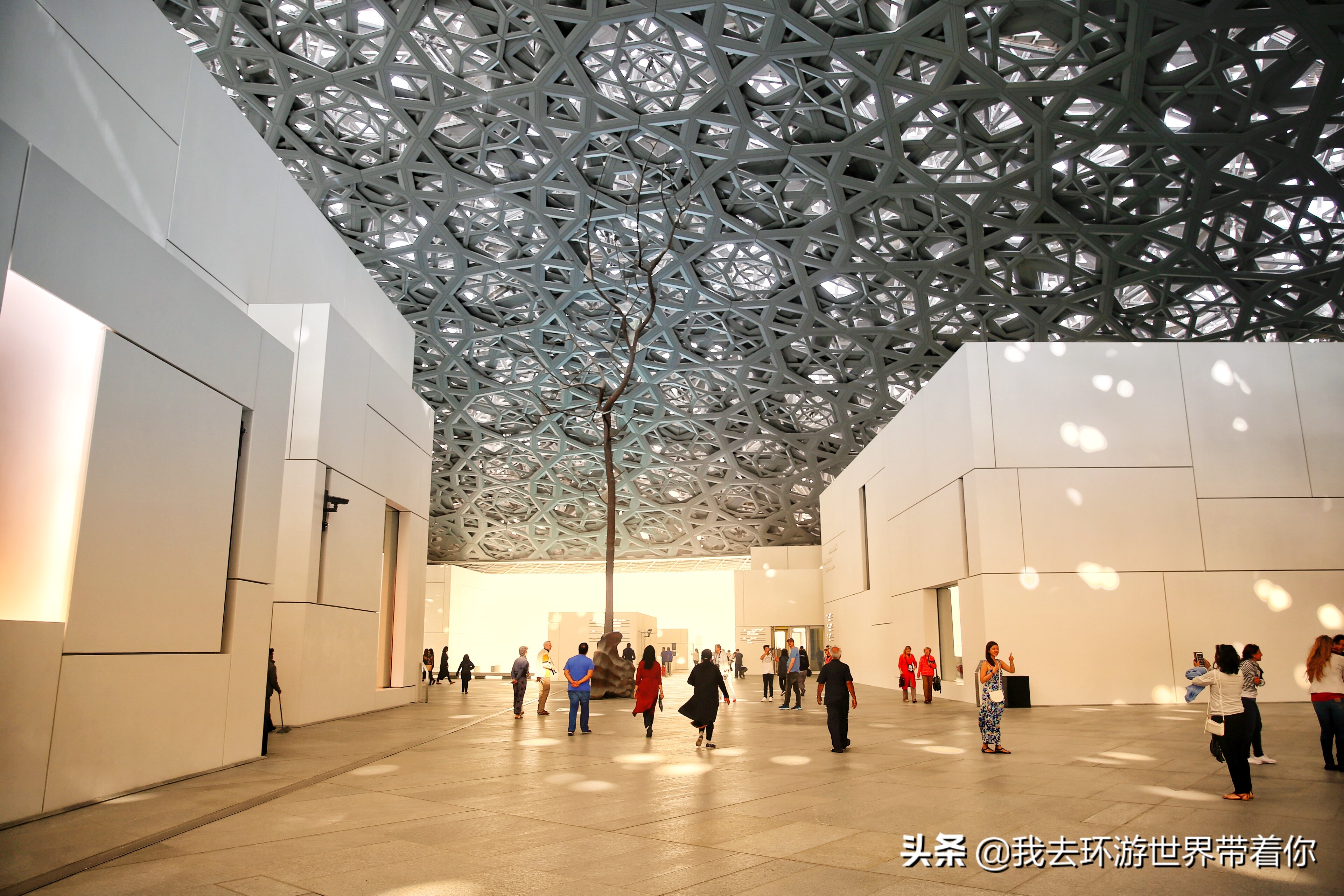 霸气外表下藏不住的豪华与速度,霸气的外表也有可爱的一面