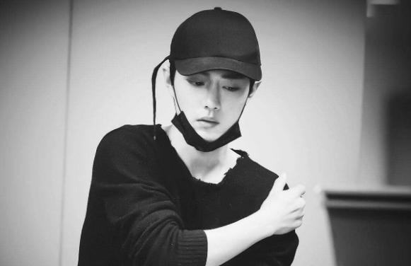 肖战火了之后的状况,肖战未来二十年想尝试的五件事