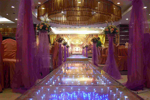 最暴利的行业排名眼镜,十大暴利的行业眼镜店