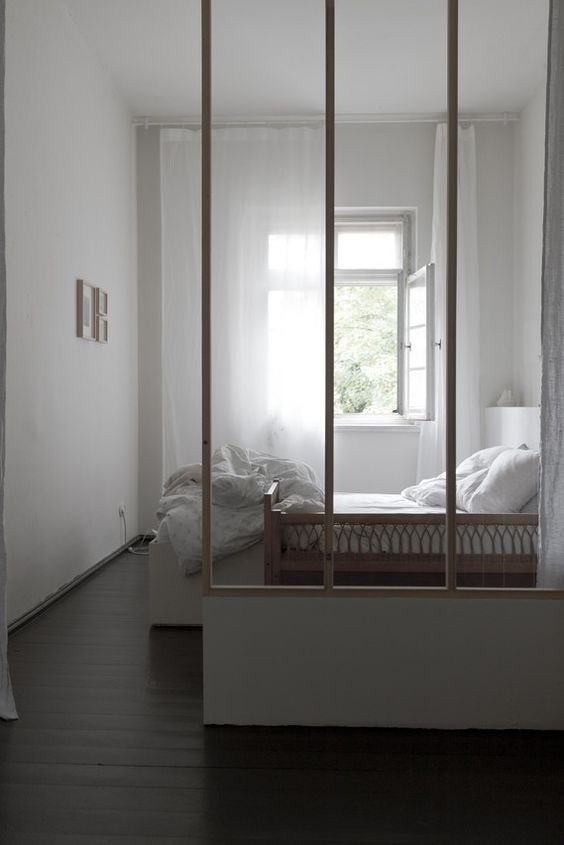 卧室玻璃隔断墙装修效果图大全,客厅用玻璃隔断隔个小卧室效果图