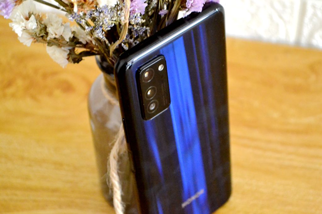 荣耀宣布发布1000元以下的5g手机,5g手机芯片市场上演五强争霸