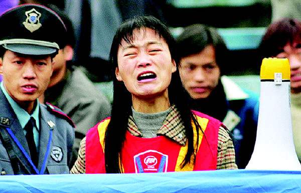 足球加时赛是金球制还是银球制,足球特殊的犯规规则