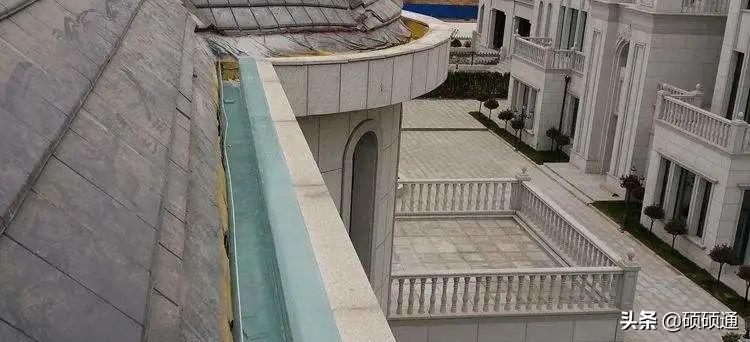 自建房房顶天沟水槽漏水怎么处理,彩钢瓦天沟漏水用什么方法修补好