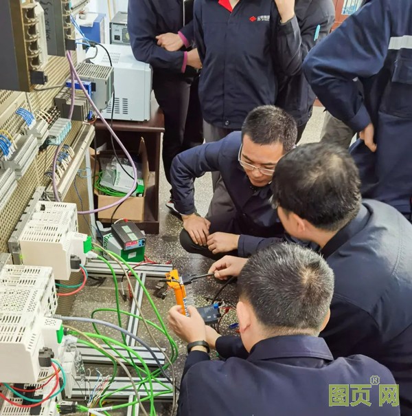 产业创新科学发展优倍底板安全栅用实力创新守护石化安全生产一角