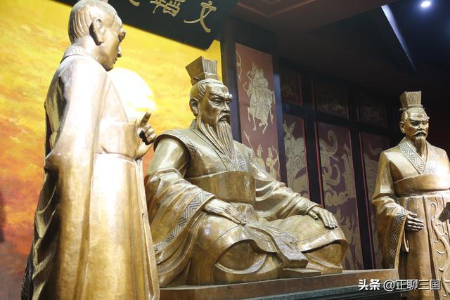 曹操抓捕汉献帝伏皇后,曹操献帝伏皇后