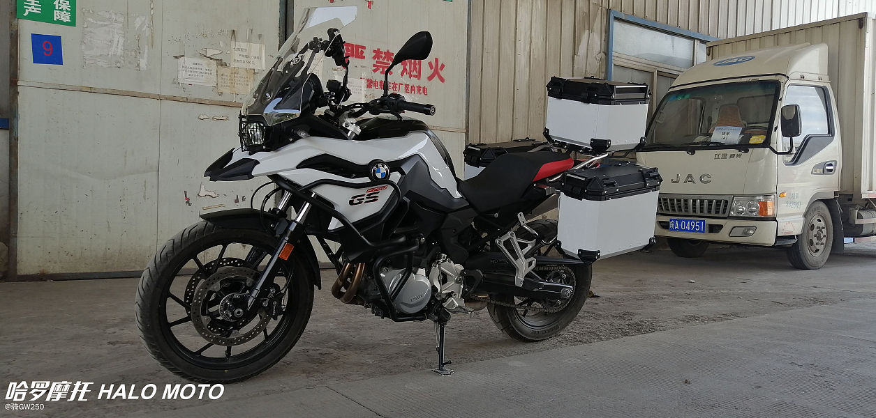宝马摩托f750gs低配和高配的区别,宝马f750gs外观可以改成1250吗