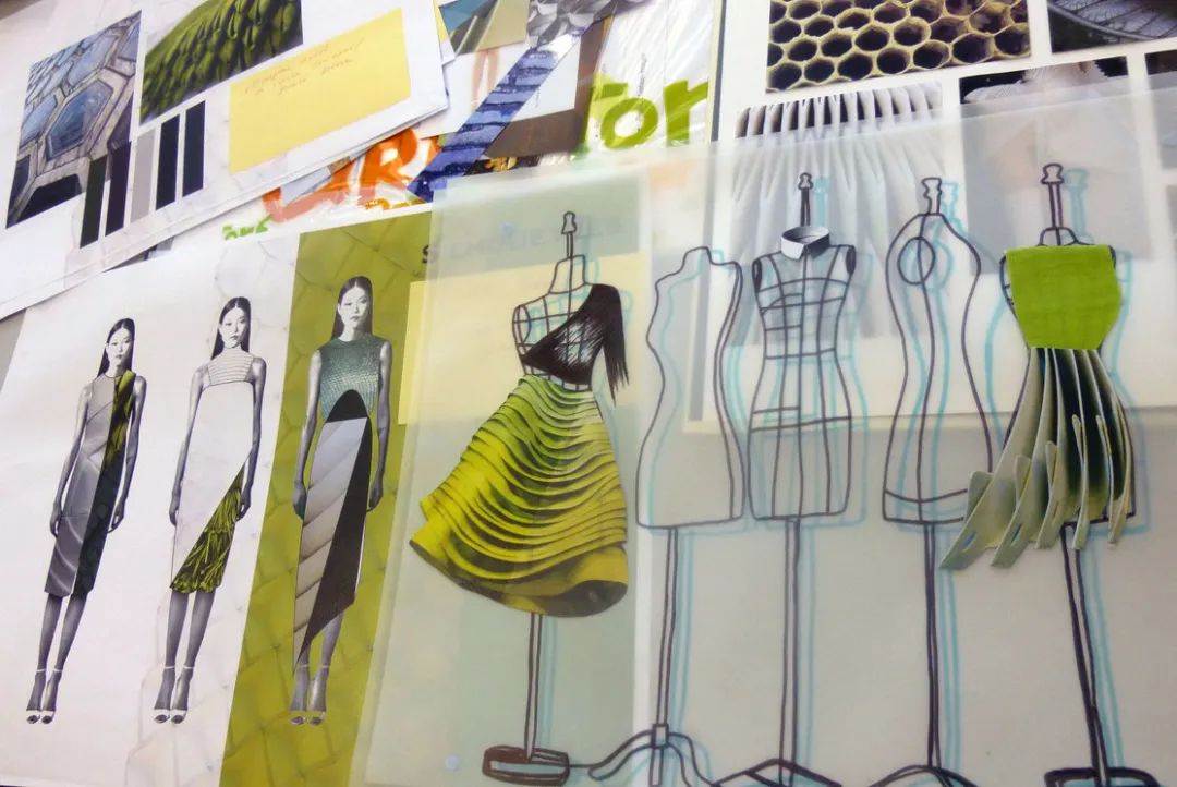 第三等级预科文凭：艺术，设计与媒体,在线