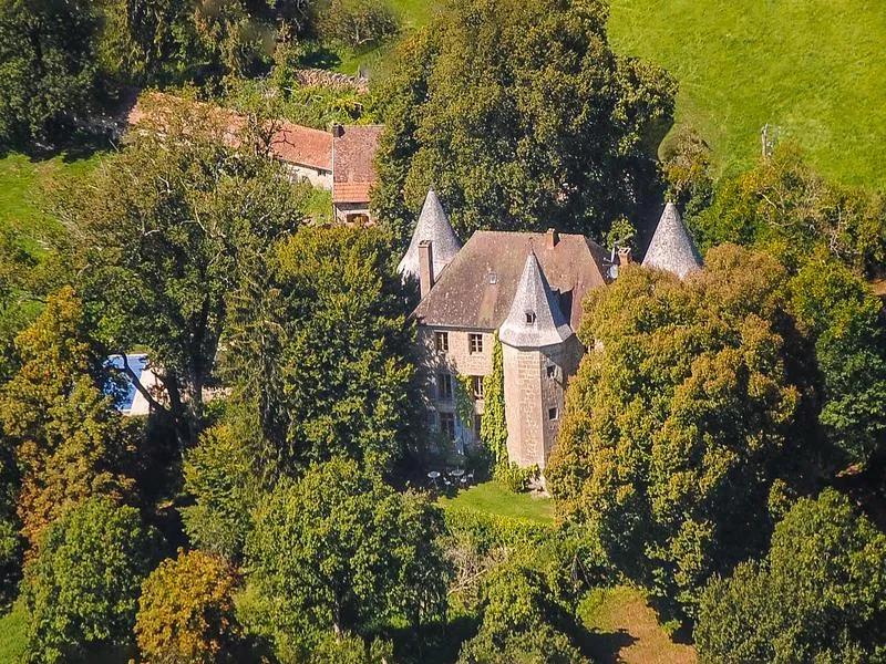 法国酒庄葡萄酒价格暴跌,法国古堡庄园甩卖房子