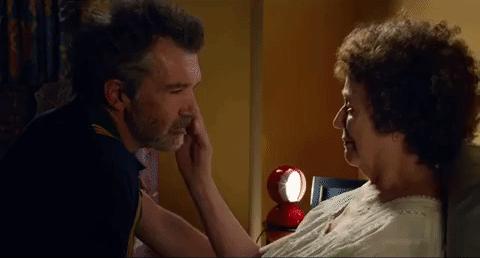 拍了40年*欲情**片，西班牙*欲情**大师阿莫多瓦居然又给观众带来惊喜