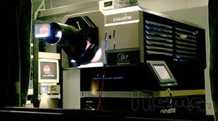 40岁转行做影视后期,平面设计转行做影视后期