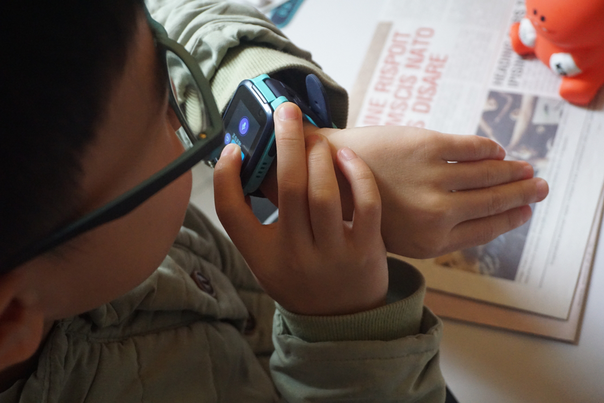 父母的安心之选360se5儿童手表,360儿童电话手表se5上市时间