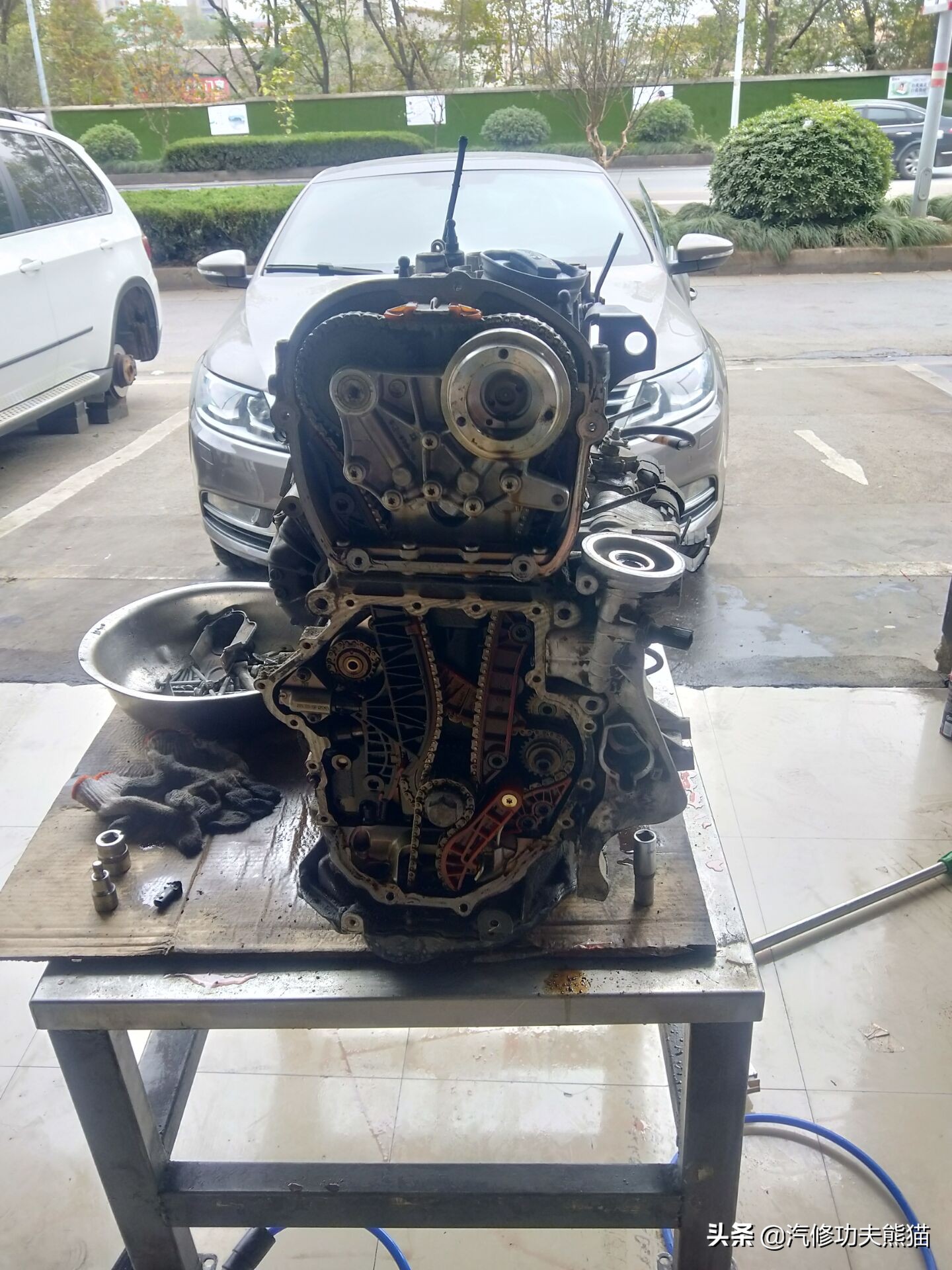 斯柯达明锐2010款2.0烧机油吗,09款斯柯达明锐1.6烧机油怎么解决