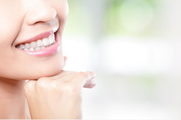 牙齿特别黄怎么刷也刷不白怎么办,牙齿发黄又很脏一个简单刷牙方法