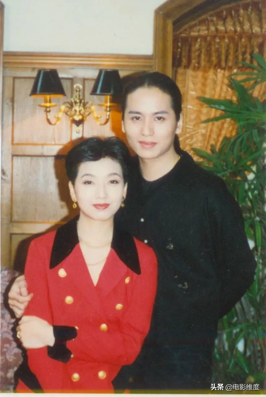 江珊和靳东高曙光是什么关系,53岁江珊与高曙光