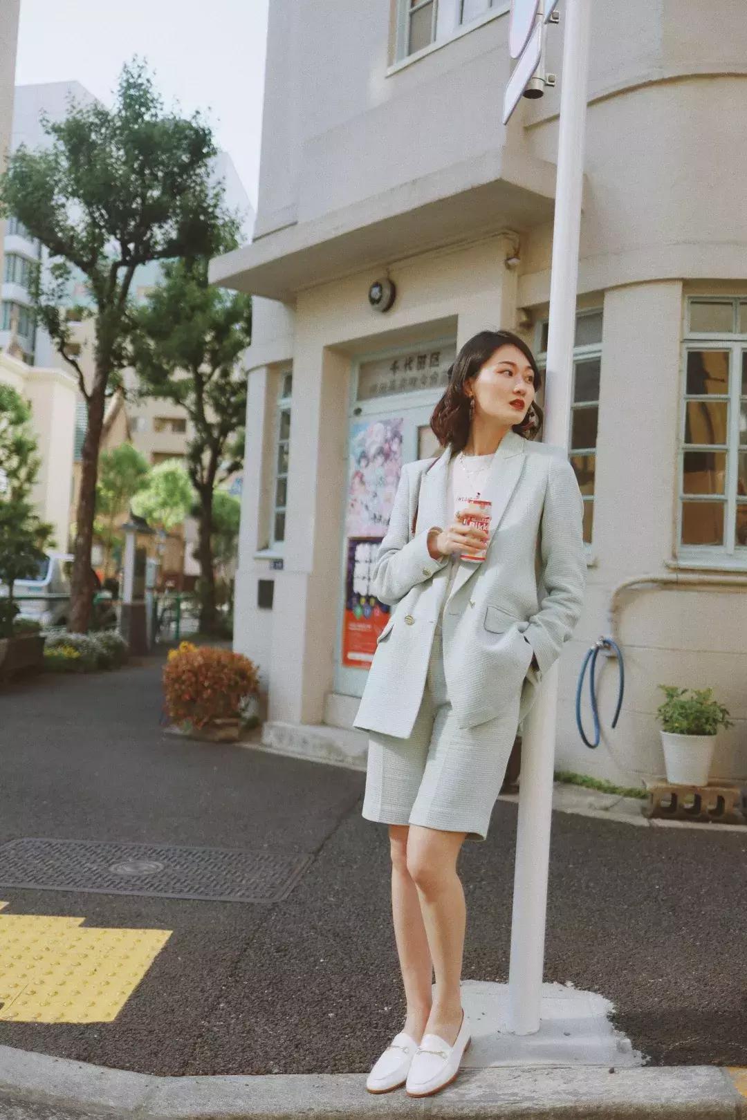 不建议买的10种衣服,哪些衣服应该买哪些不应该买