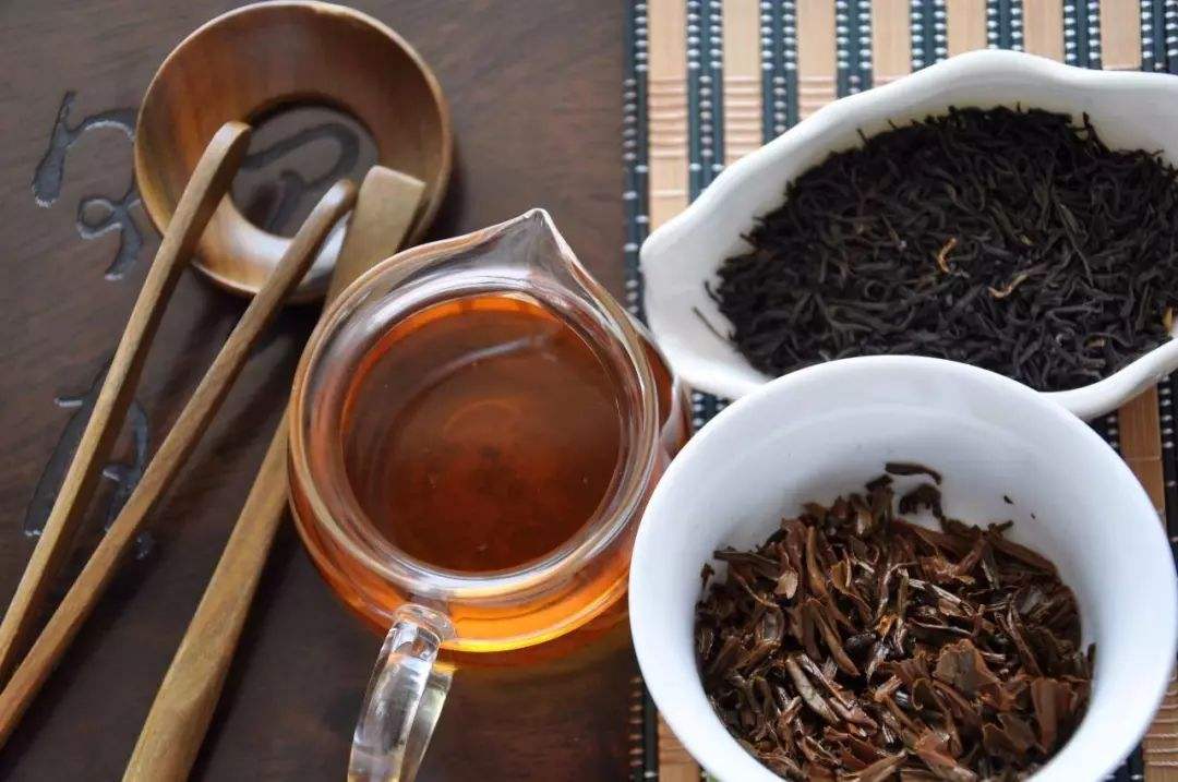 爱喝茶又担心睡不着觉？晚上喝茶找对方法，不会影响睡眠