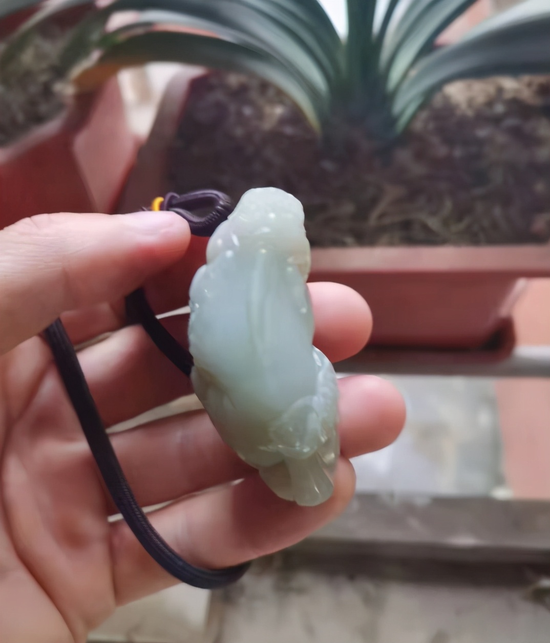 收编和田玉吧，天青色的烟雨，邂逅在梅雨时。吧主原创