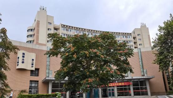 坐拥“专属地铁”,有7大美食集结地!东北这所大学“顶尖”配置太绝!