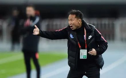 鐢宠姳鍒楅槦娆㈣繋,鐢宠姳闃熼瓊褰掗槦