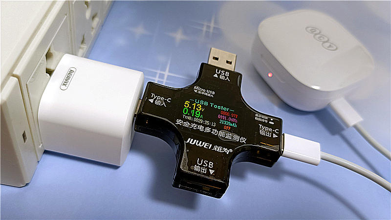 睿量35w双c口氮化镓充电器测评,remax20w氮化镓充电器评测