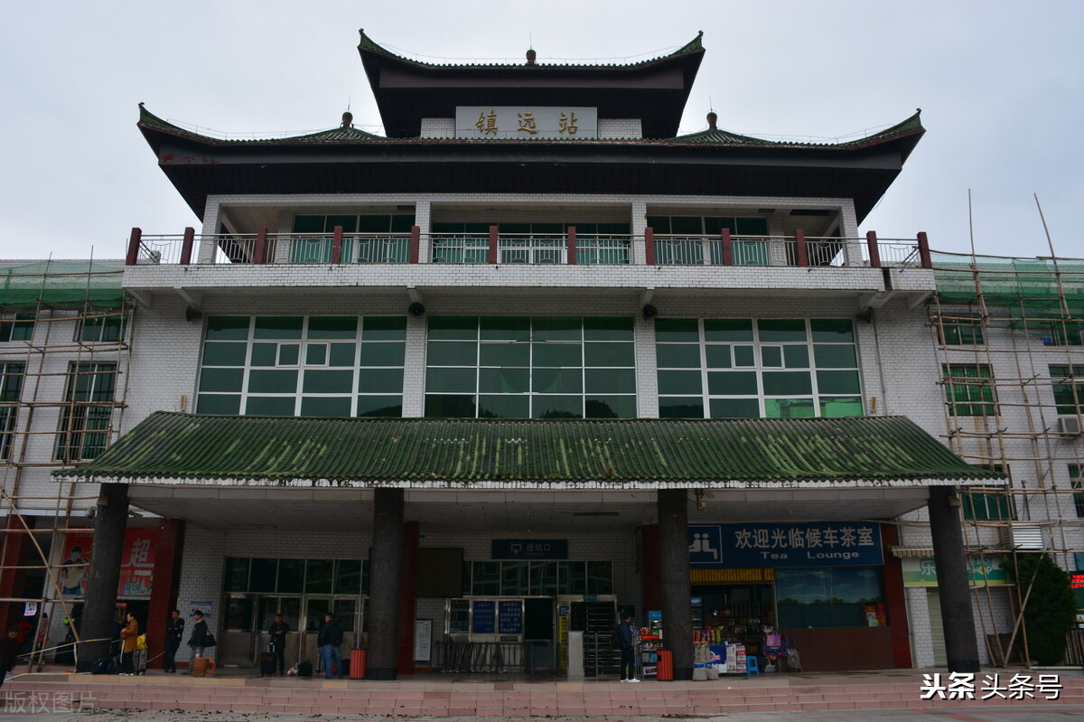 黄果树荔波小七孔苗寨镇远两日游,千户苗寨梵净山黄果树三日游
